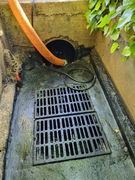 Nettoyage d'un Poste de relevage pluvial à Grimaud dans le Var